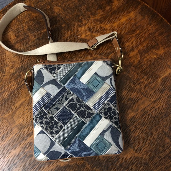 Coach crossbody purse - Picture 2 of 3